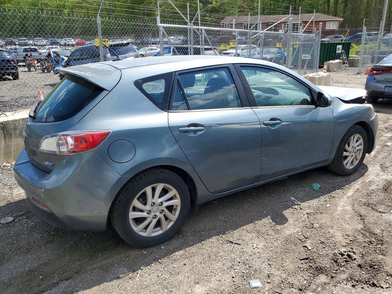 Mazda 3 I
