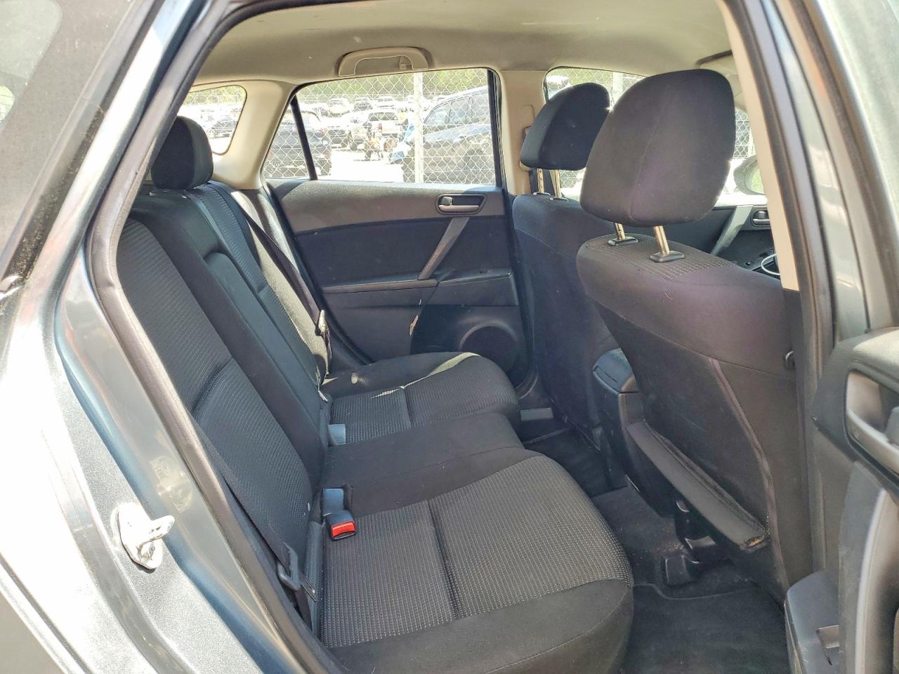 Mazda 3 I