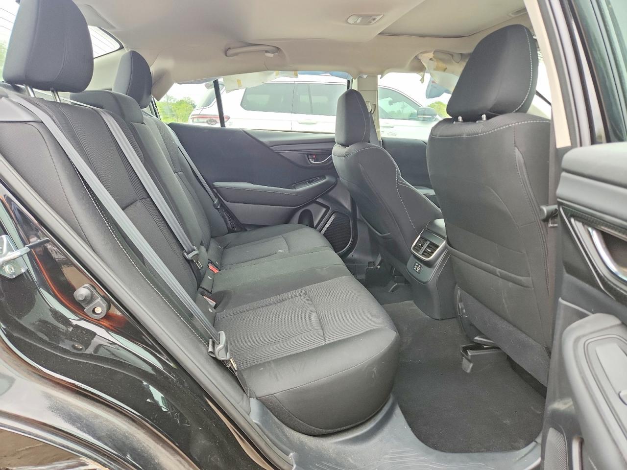 Subaru Legacy Premium