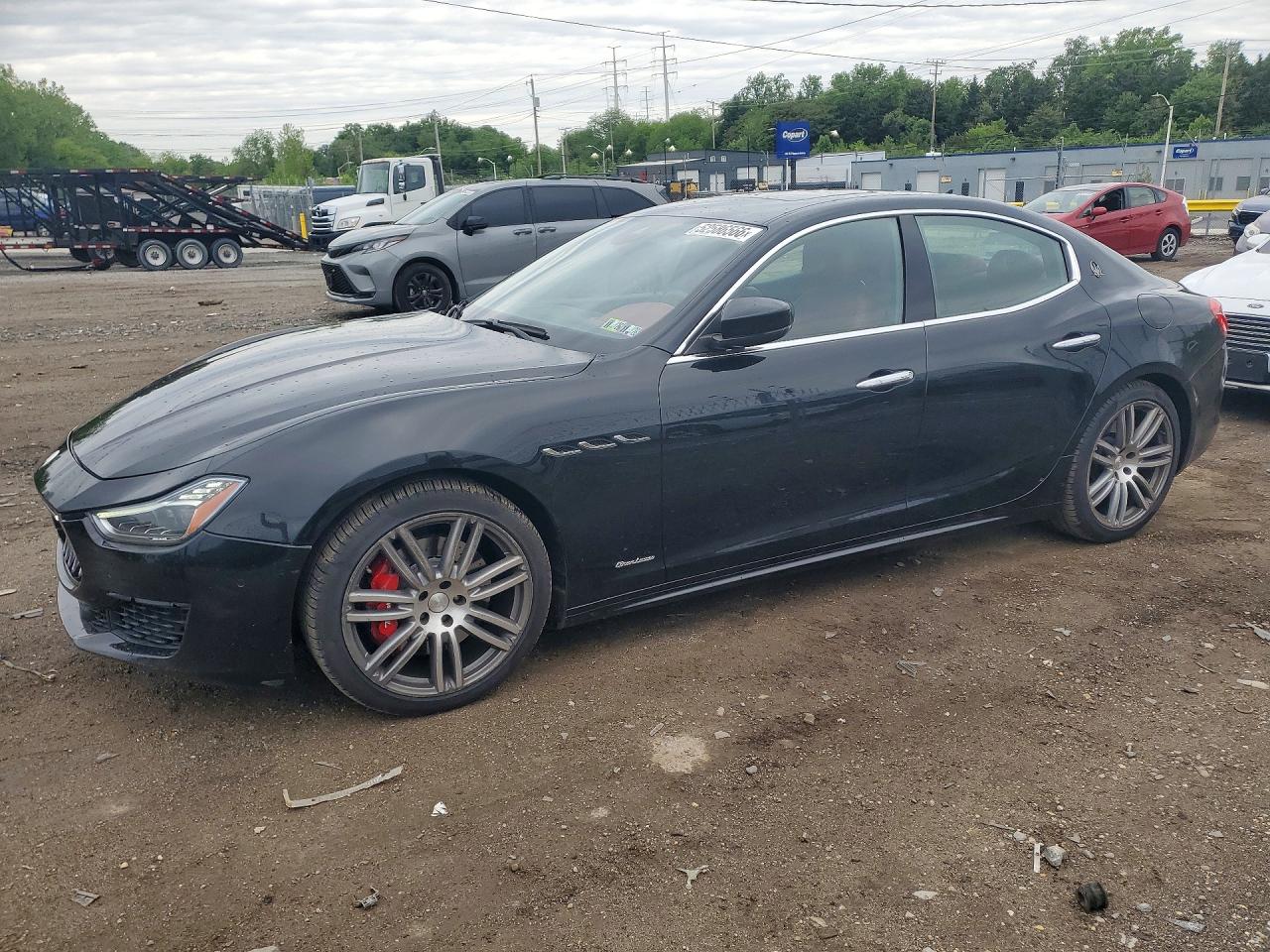 Salvage Maserati Ghibli Image