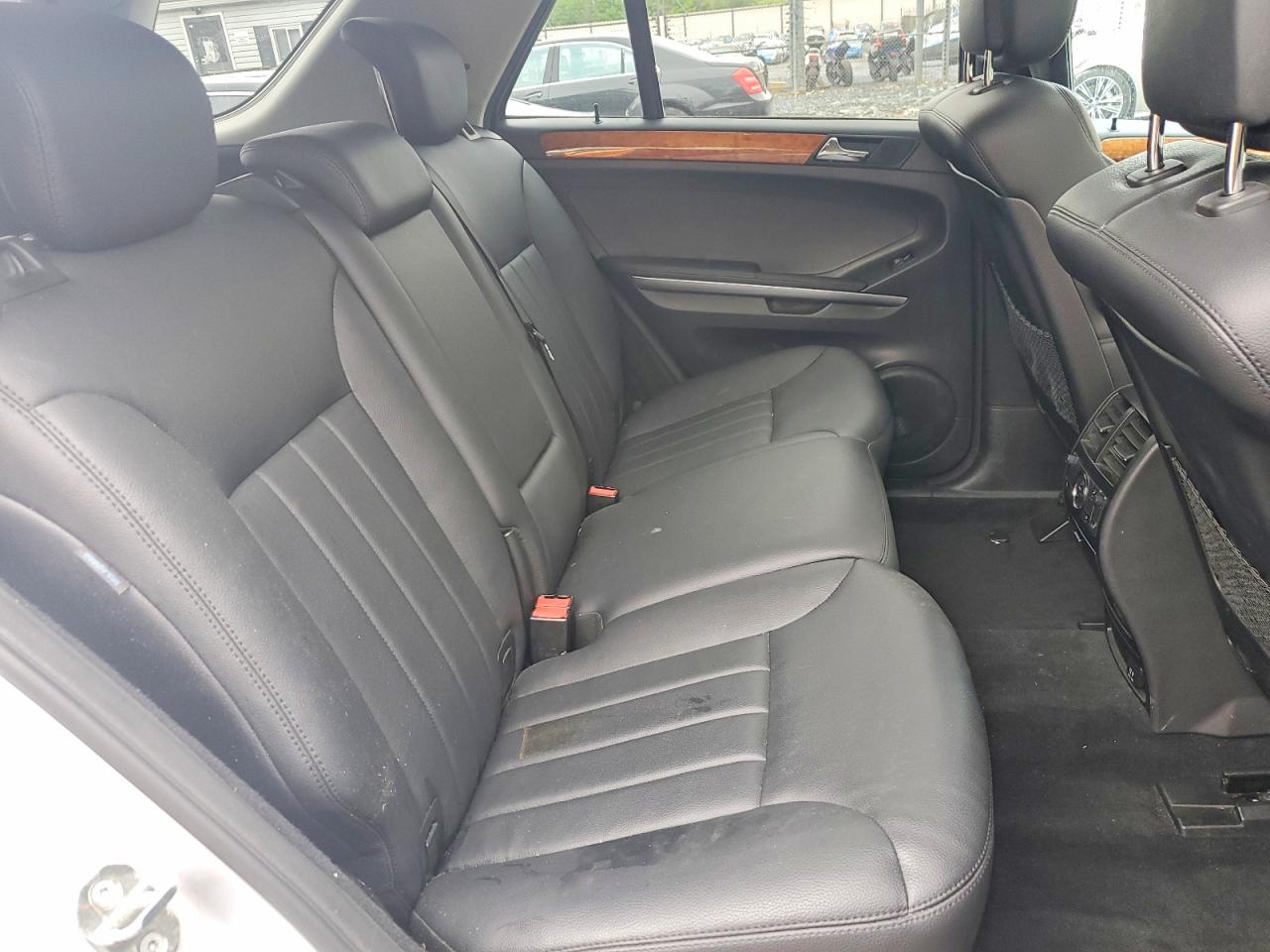 Mercedes-Benz M-Class 350