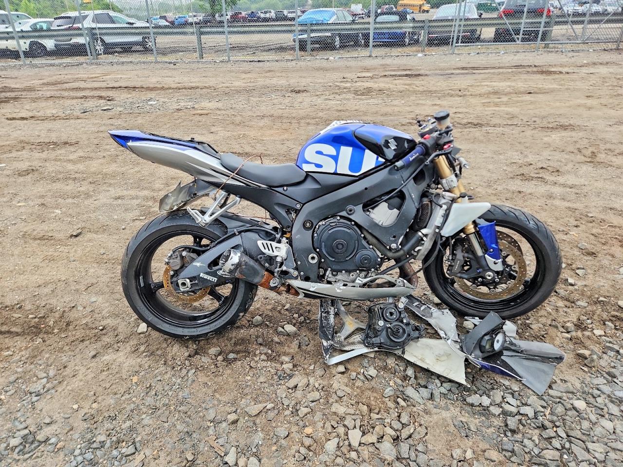 Salvage Suzuki Gsx Image