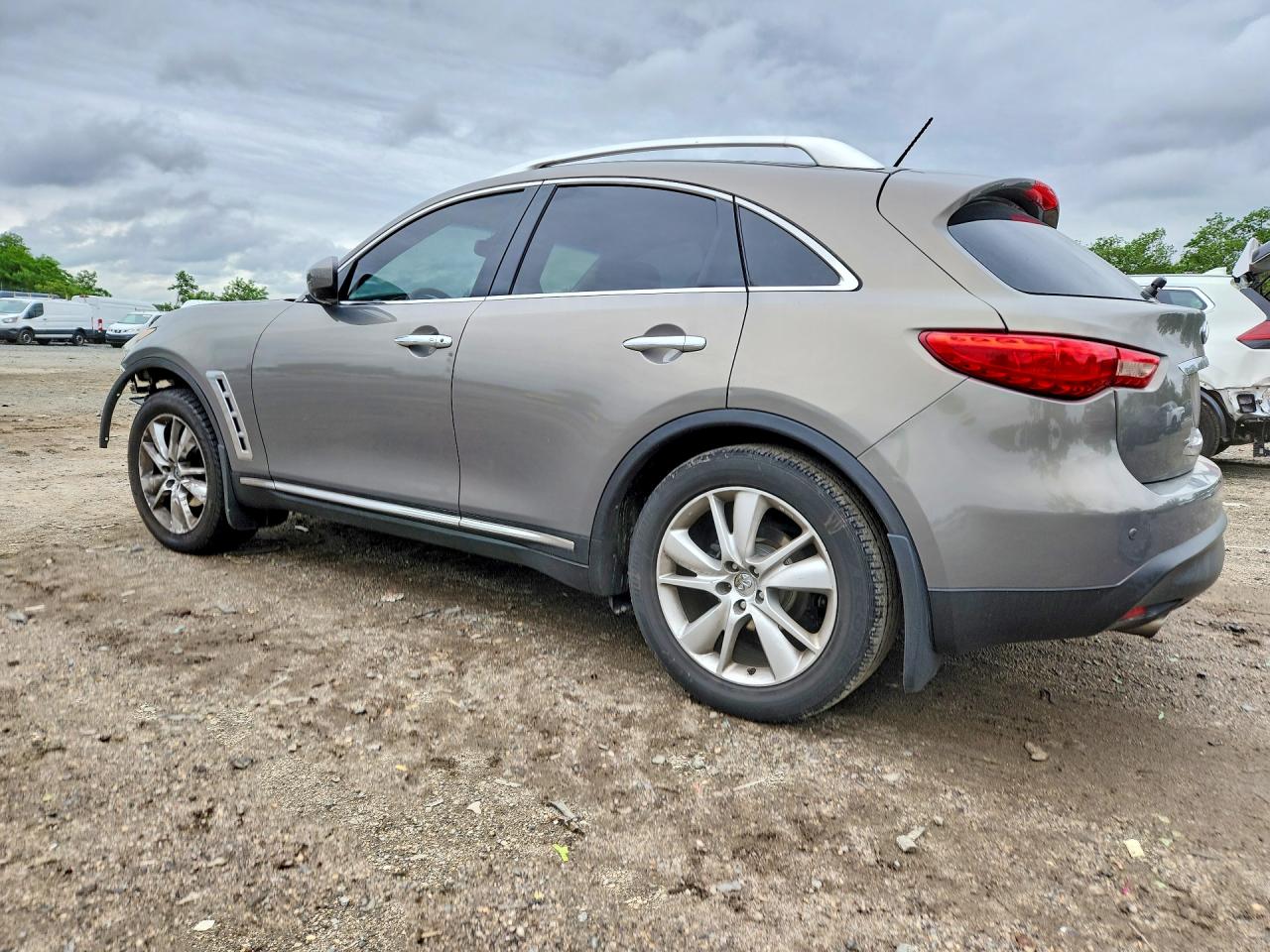 INFINITI Fx Base