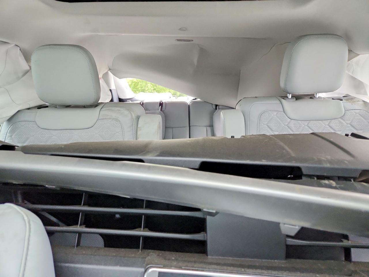 Ford Explorer Platinum
