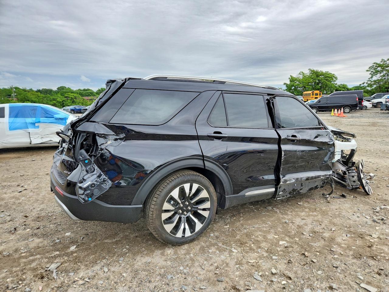 Ford Explorer Platinum