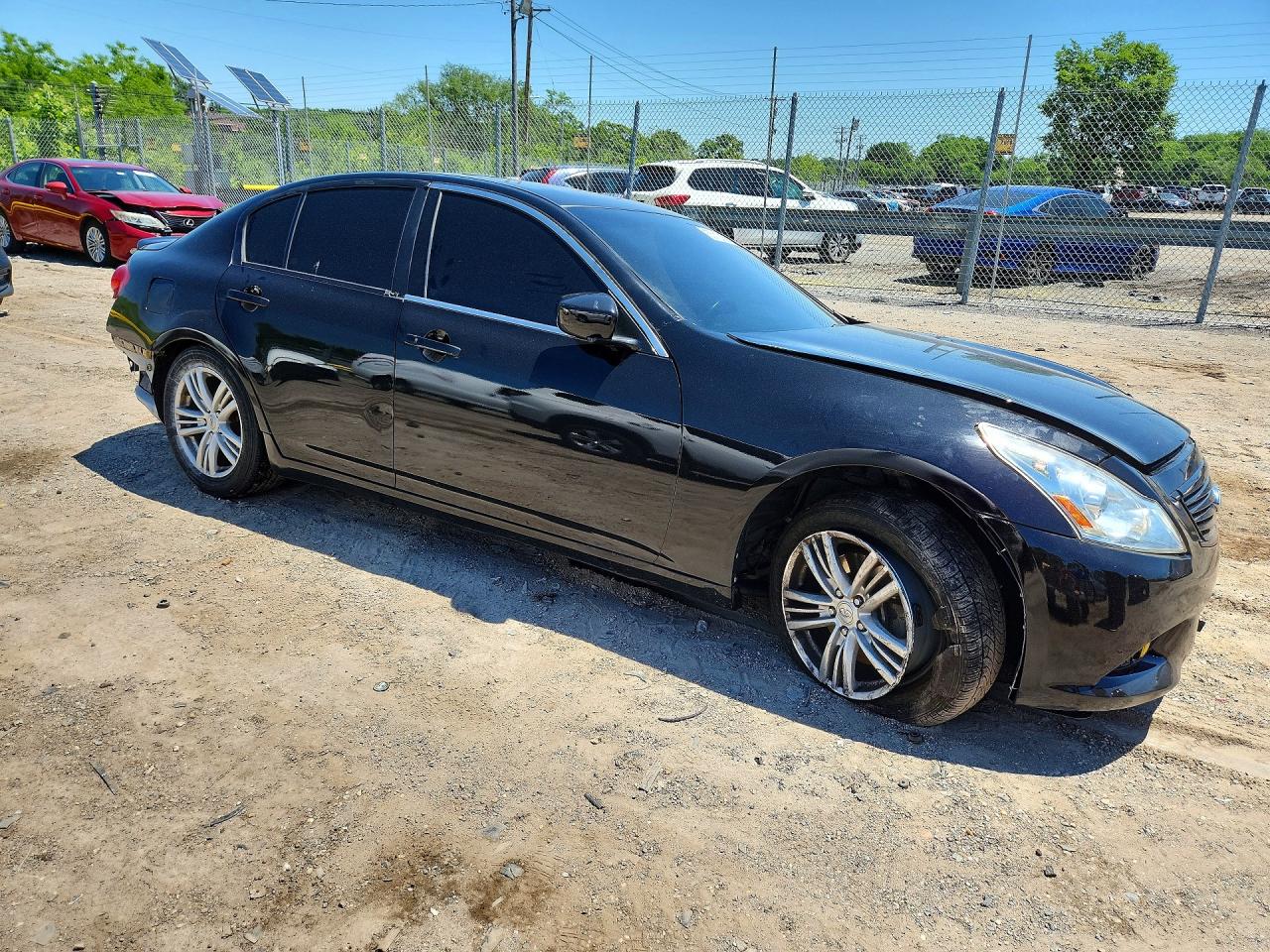 INFINITI G37 X