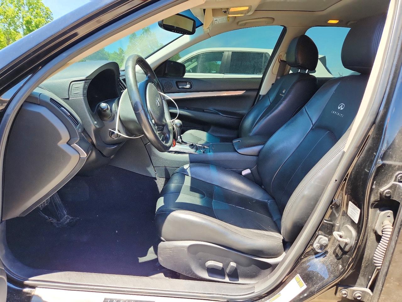 INFINITI G37 X