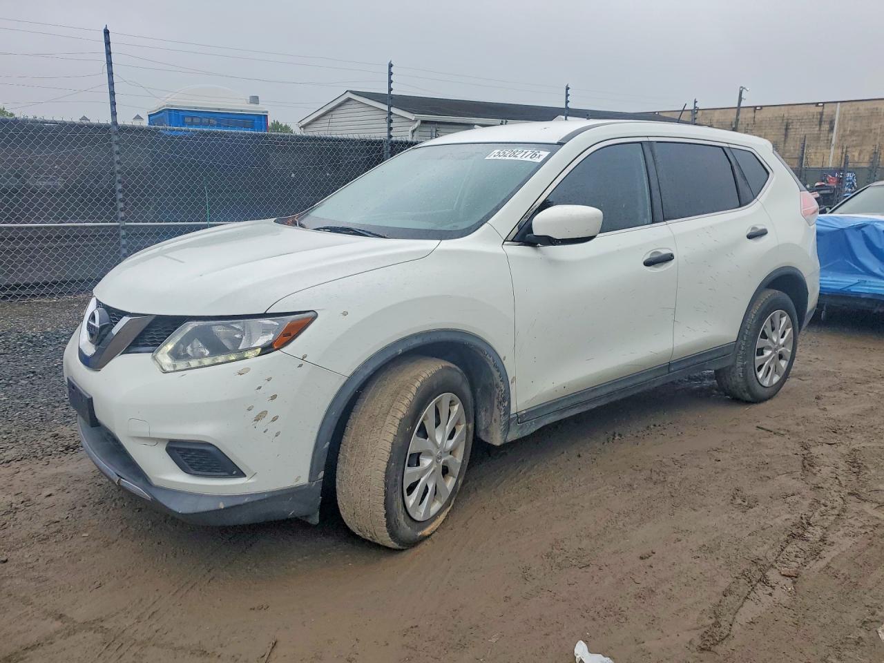 Salvage Nissan Rogue Image