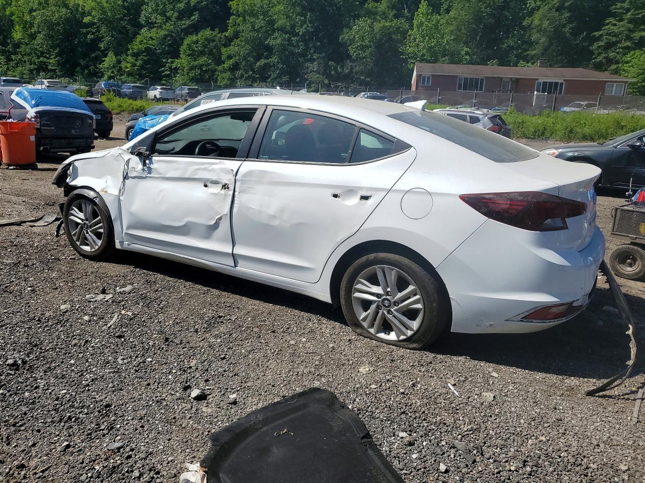 Hyundai ELANTRA Sel