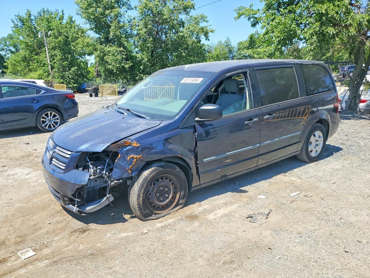 Salvage Dodge Caravan Image