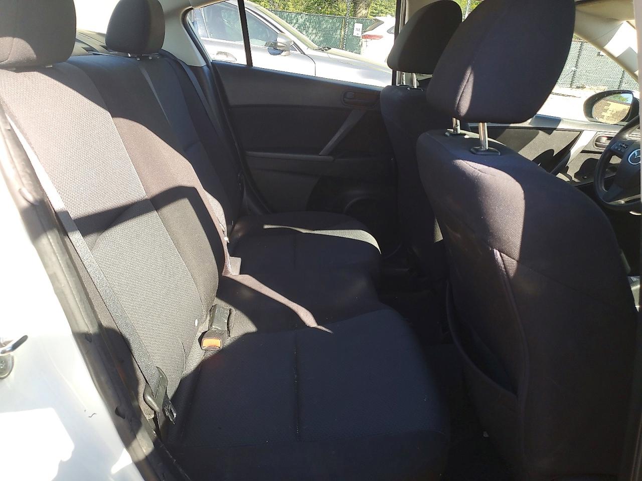 Mazda 3 I