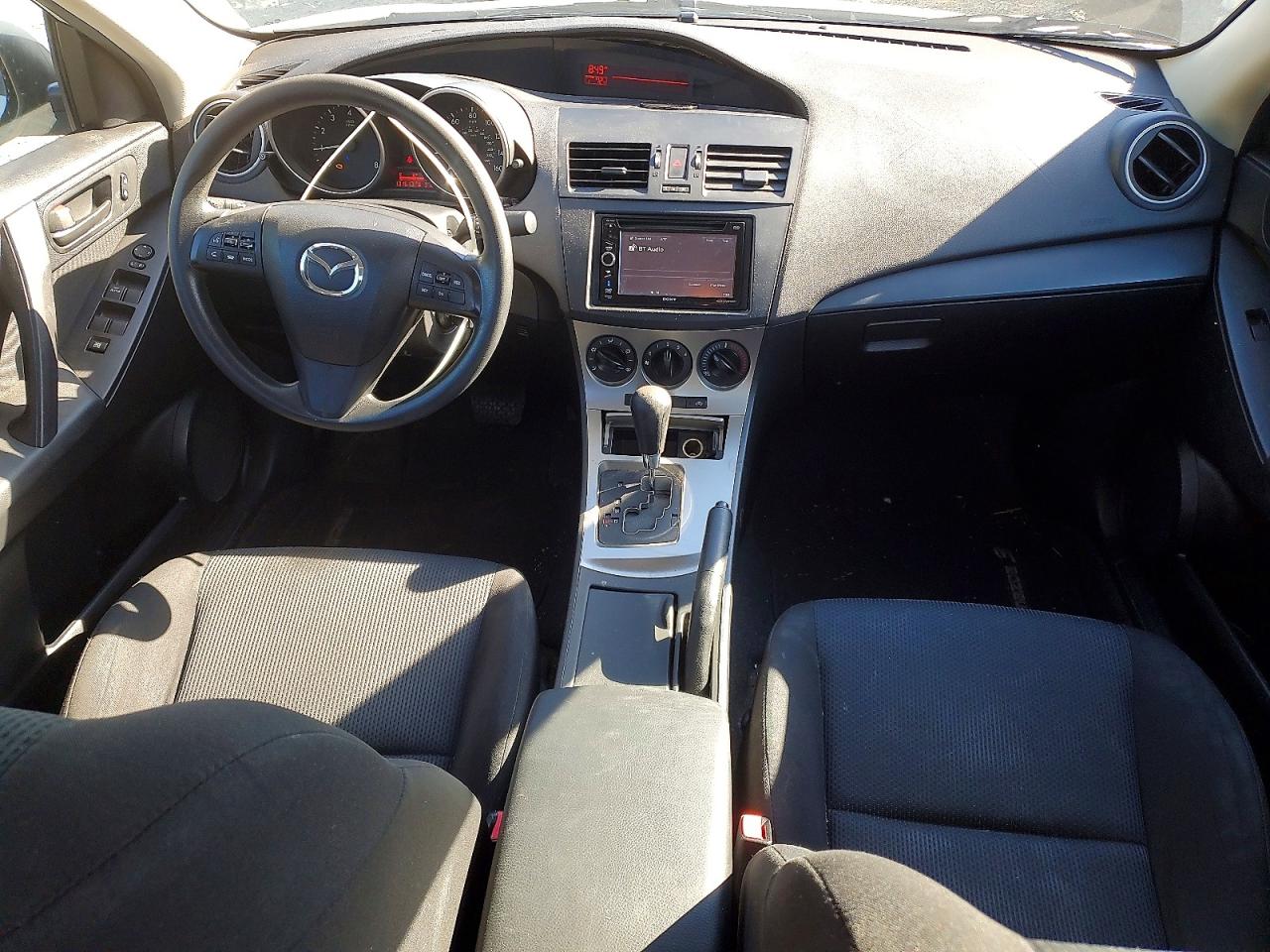 Mazda 3 I