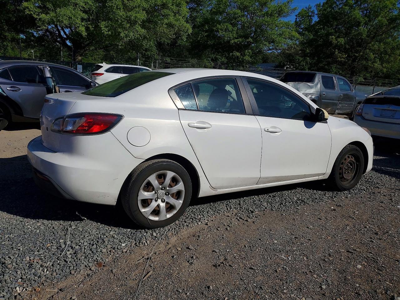 Mazda 3 I