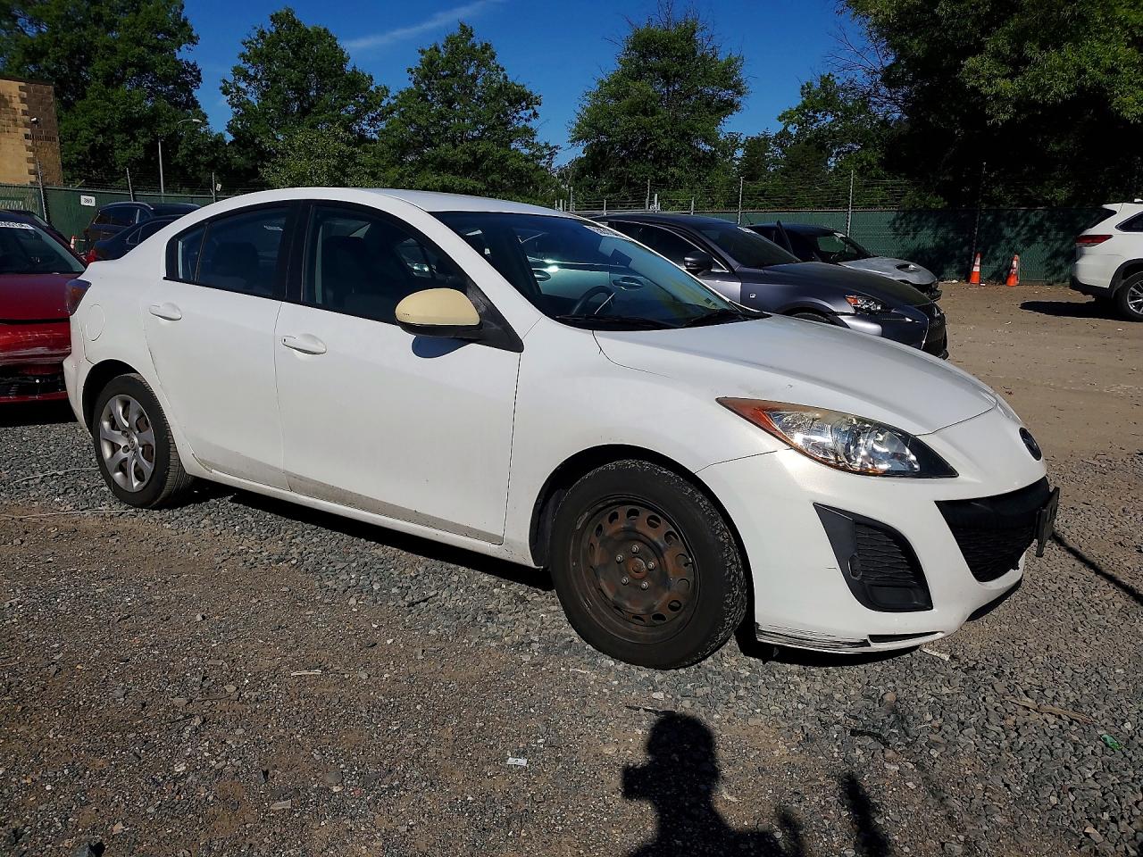 Mazda 3 I