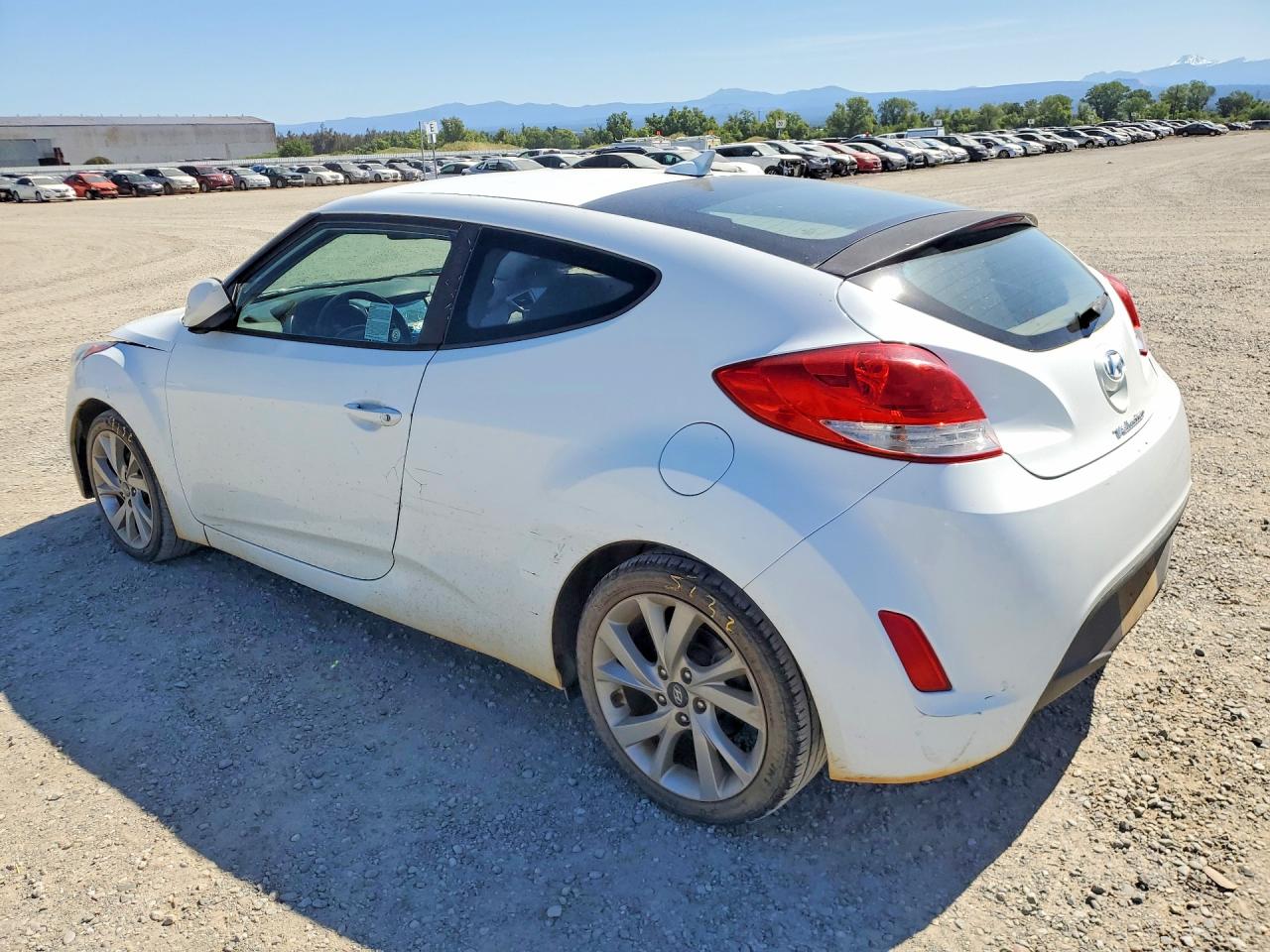 Hyundai VELOSTER Base