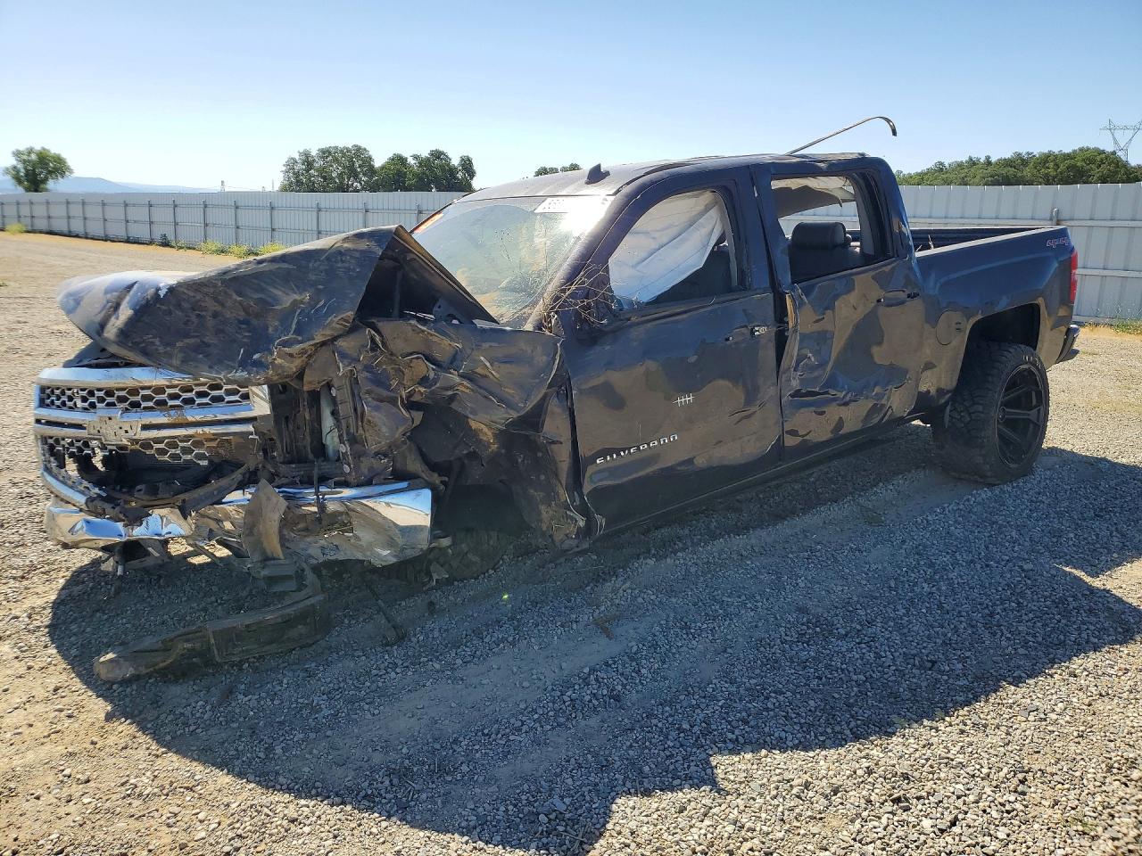Salvage Chevrolet Silverado Image