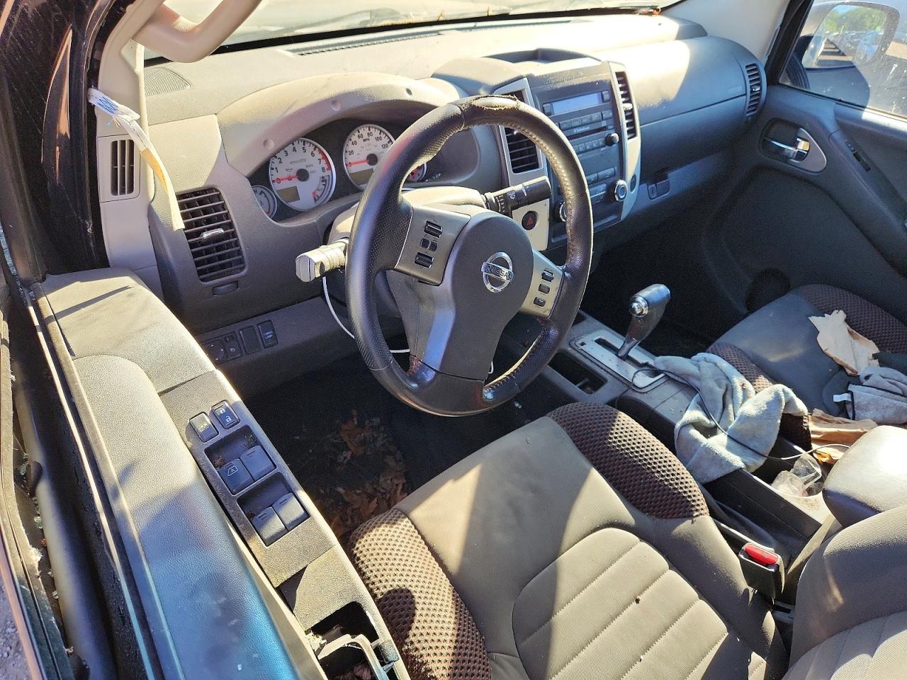 Nissan Frontier S