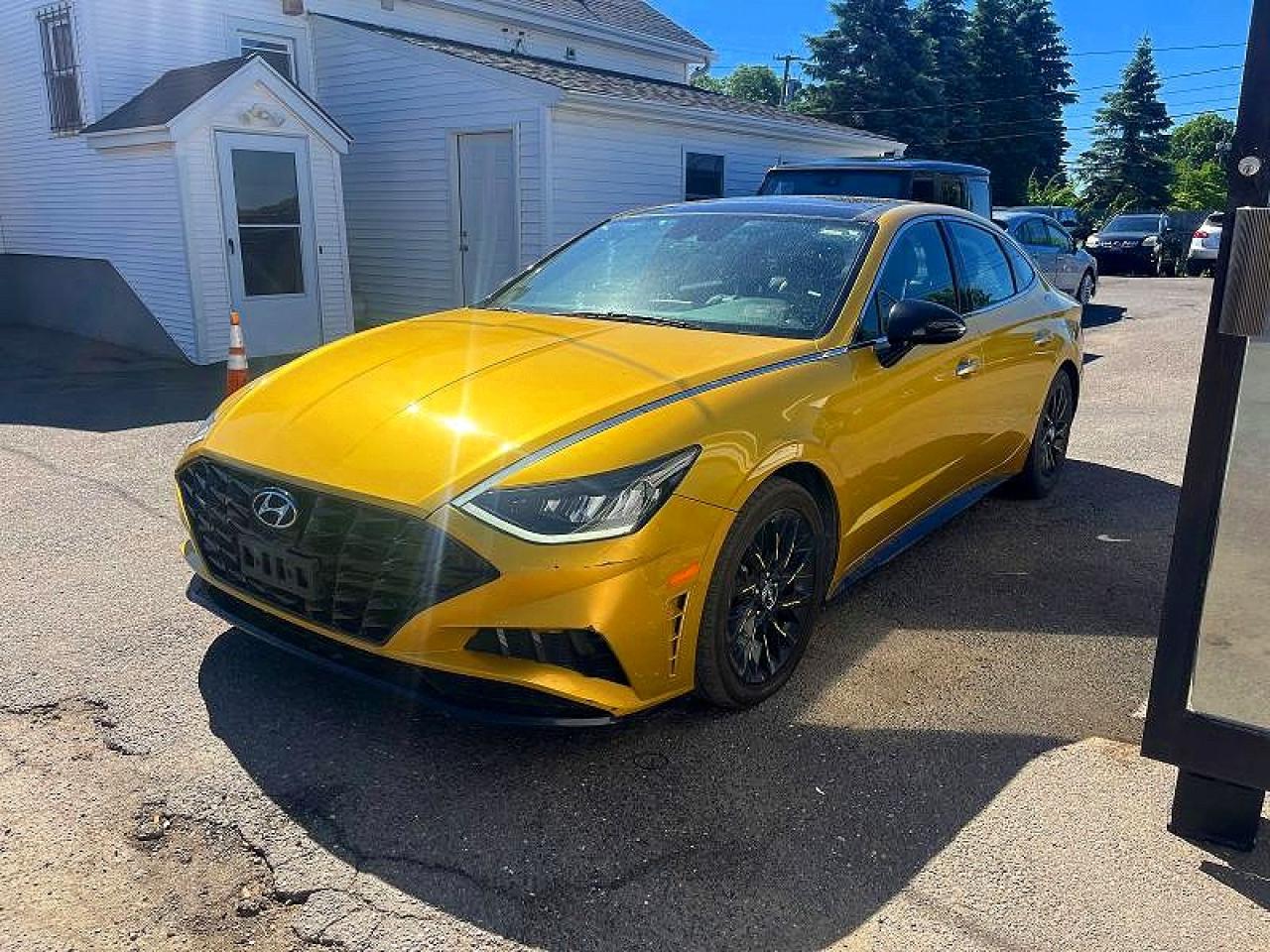 Salvage Hyundai SONATA Image