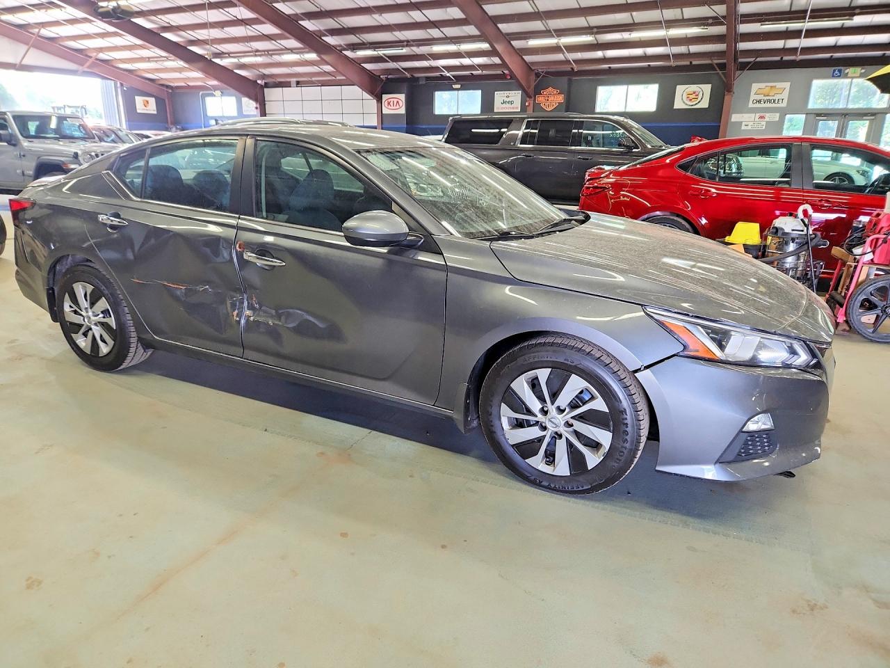 Nissan Altima S