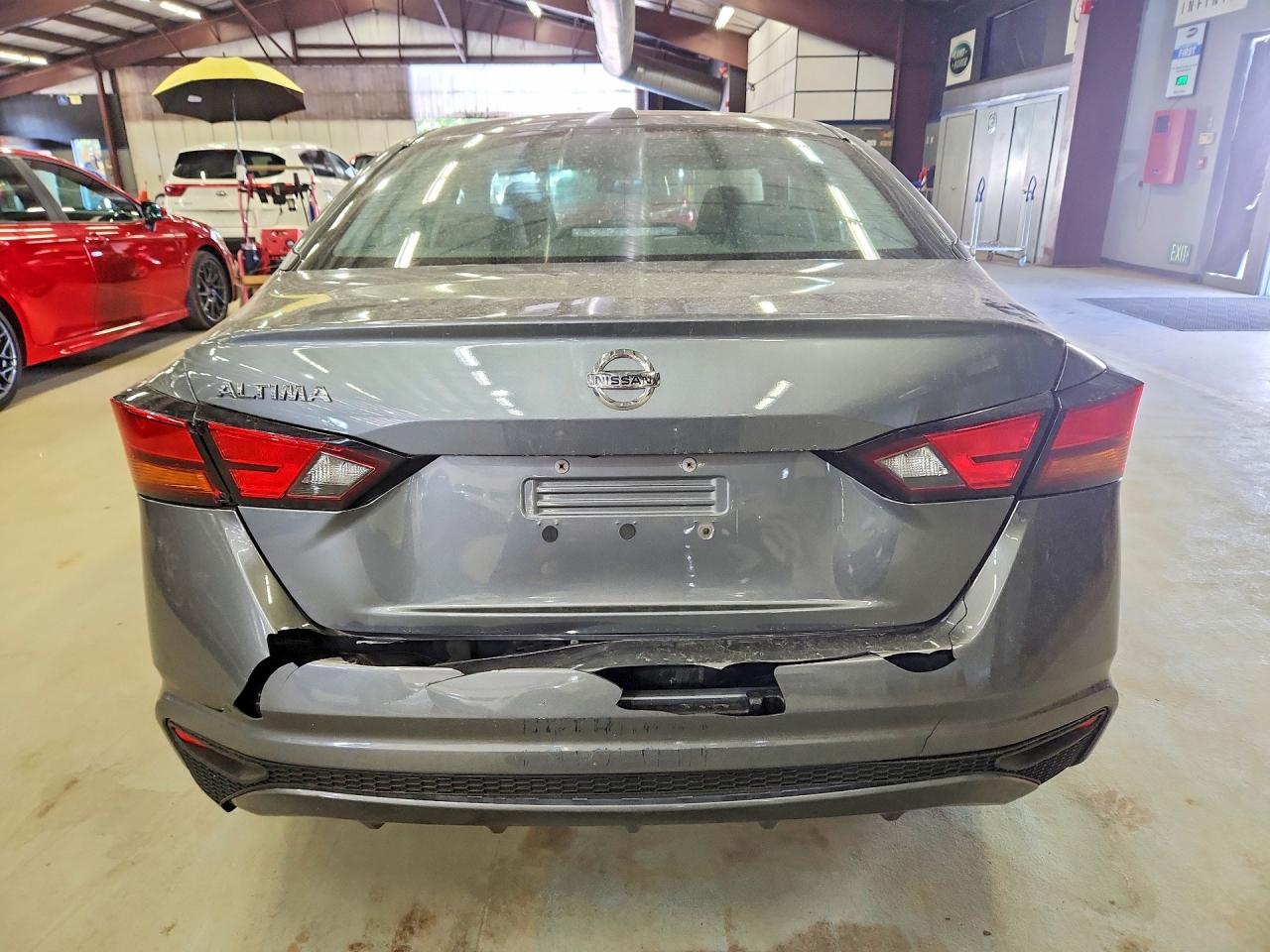 Nissan Altima S