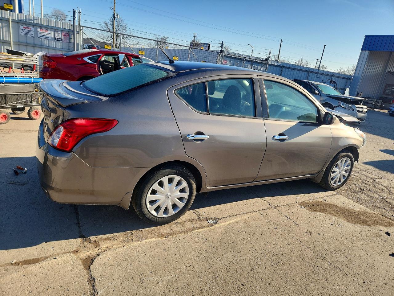 Nissan Versa 1.6 Sv
