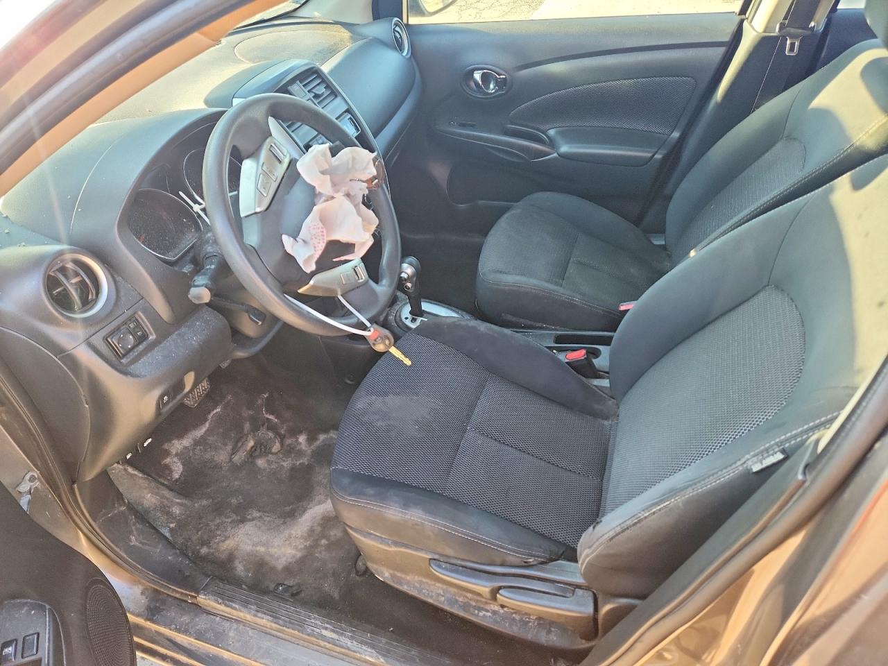 Nissan Versa 1.6 Sv