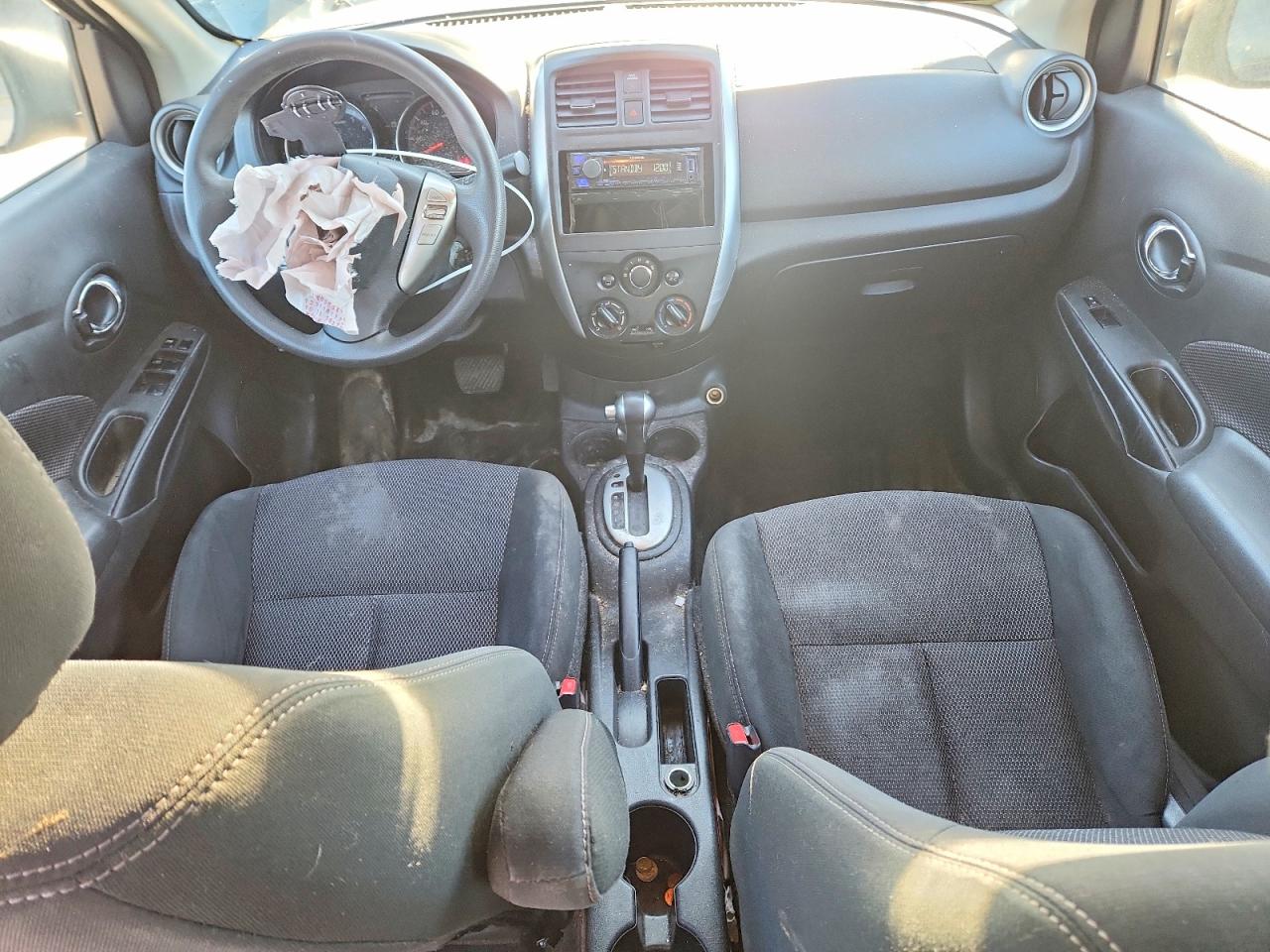 Nissan Versa 1.6 Sv