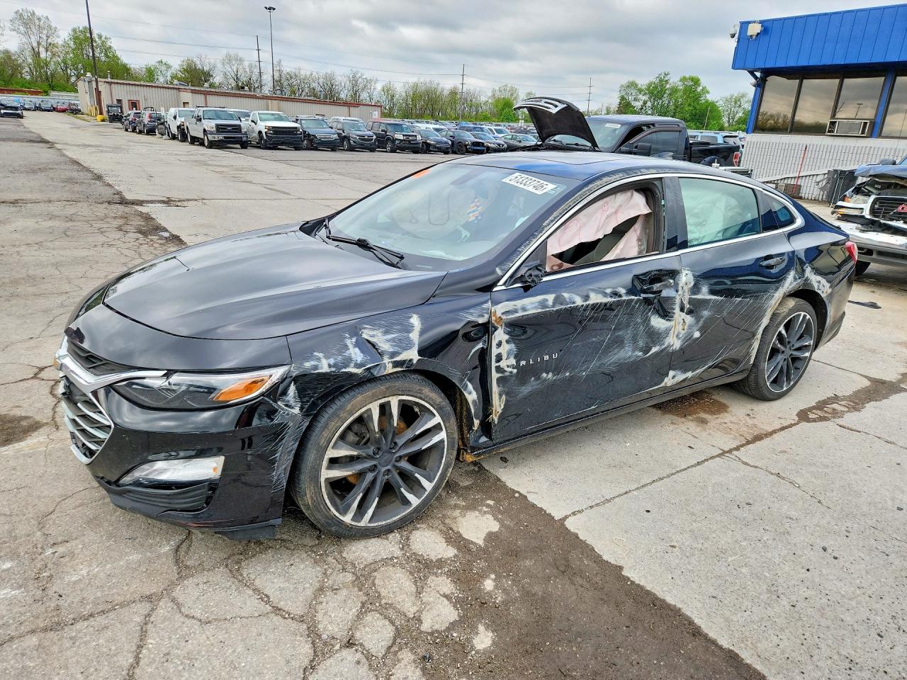 Salvage Chevrolet Malibu Image