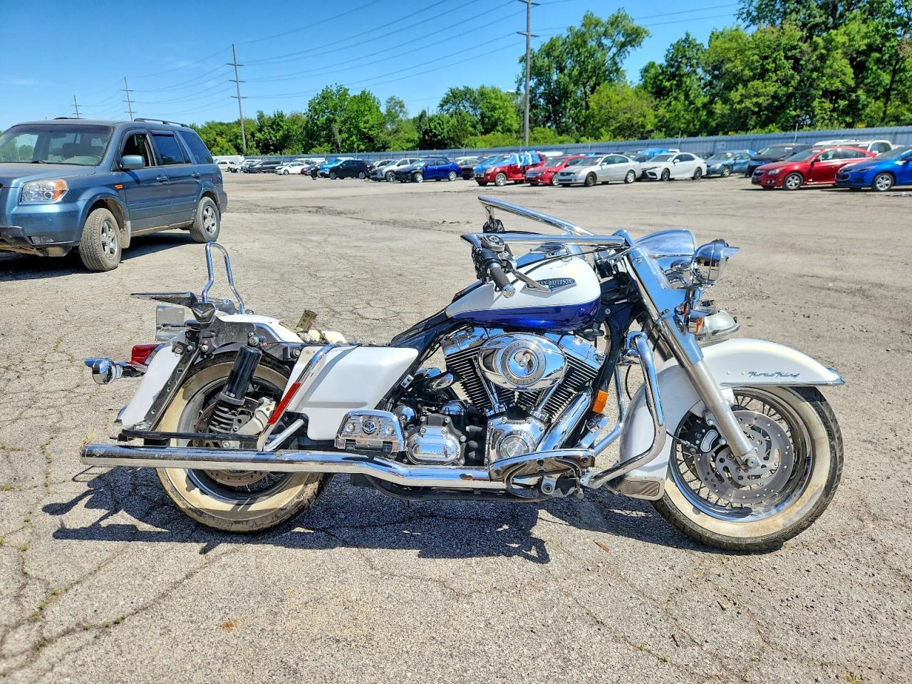 Salvage Harley-Davidson Fl Image