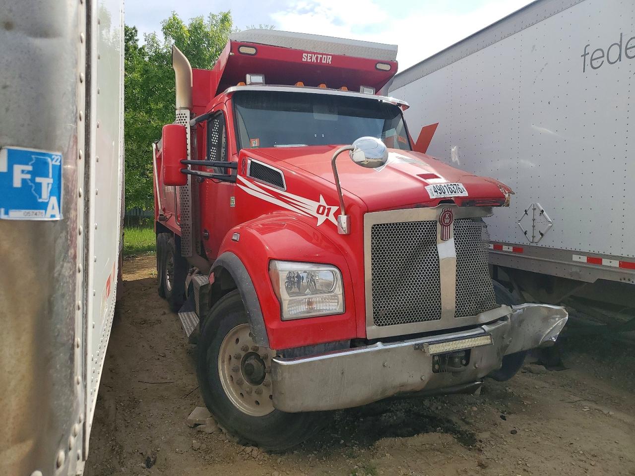 Salvage Kenworth T880 Image