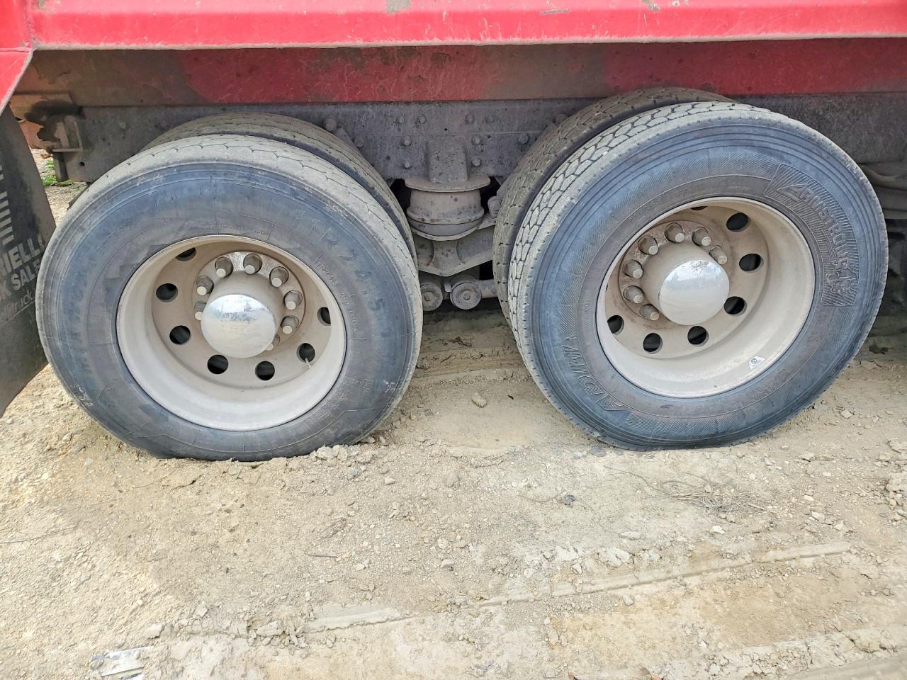 Kenworth T880