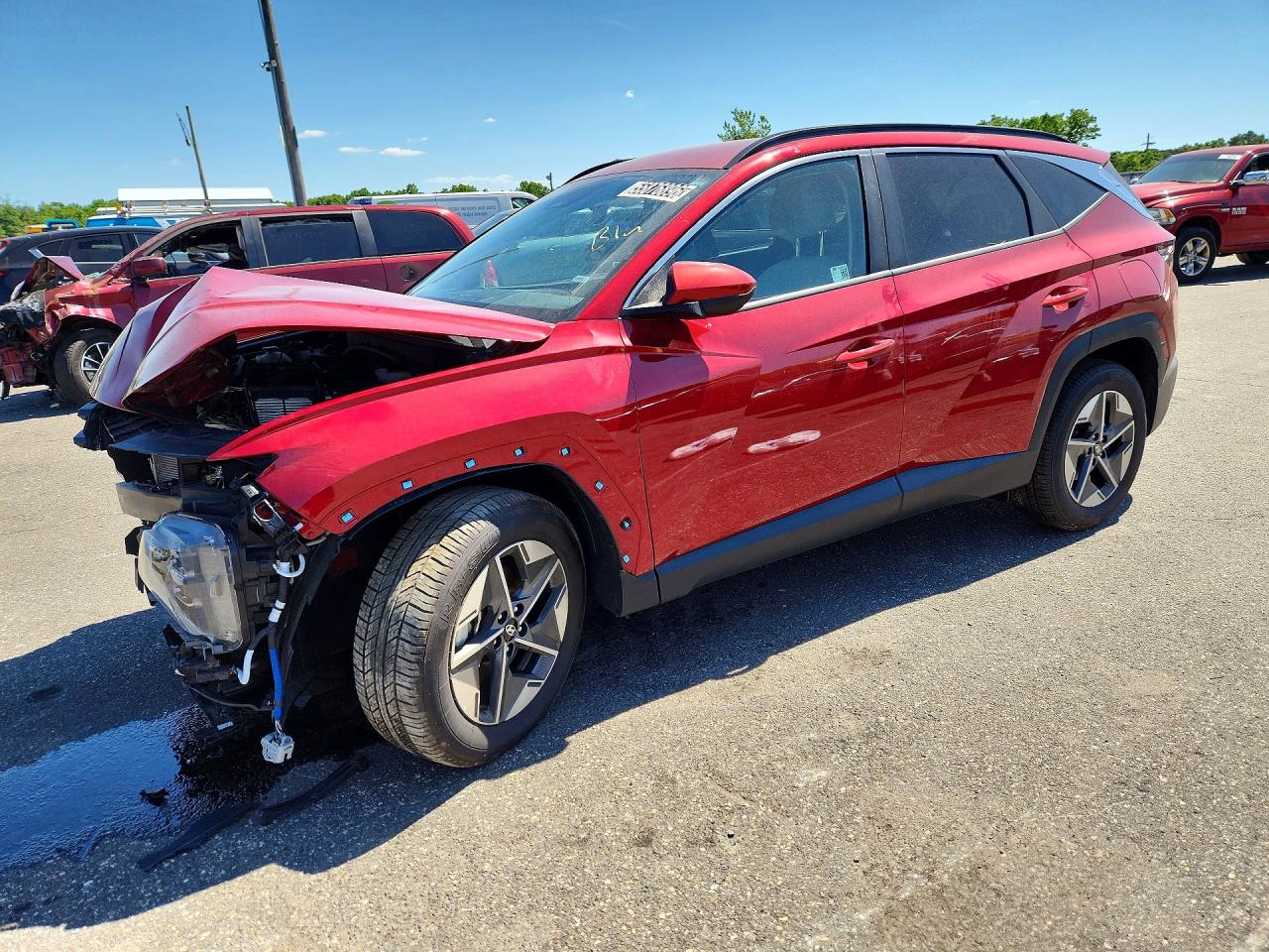 Salvage Hyundai TUCSON Image