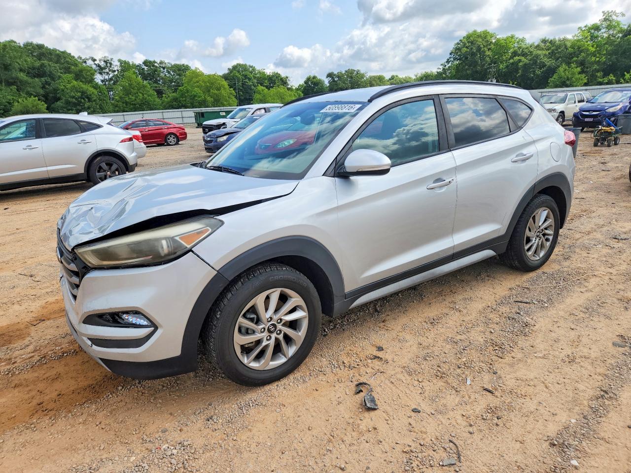 Salvage Hyundai TUCSON Image