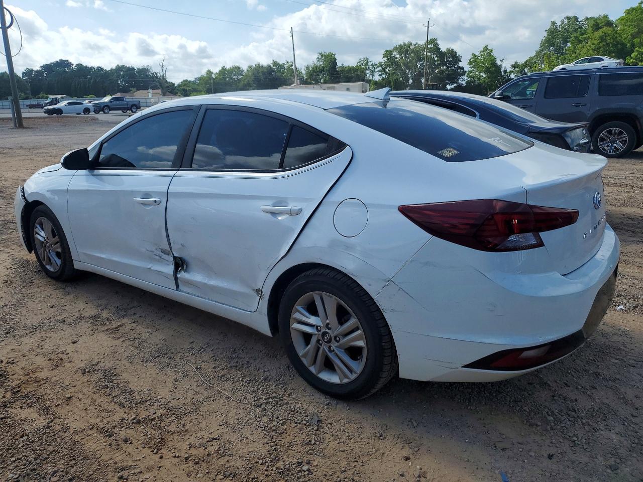 Hyundai ELANTRA Sel