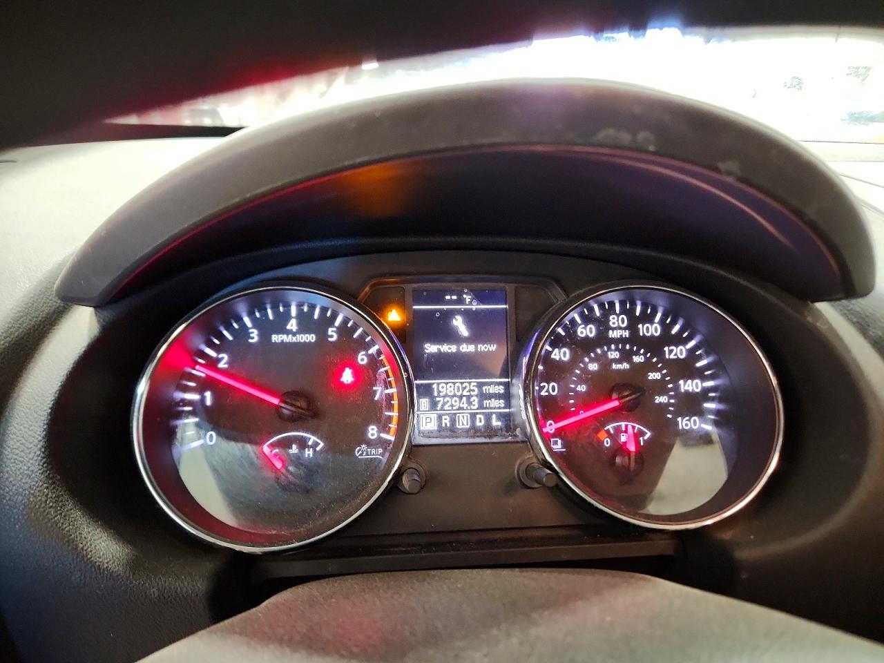 Nissan Rogue S