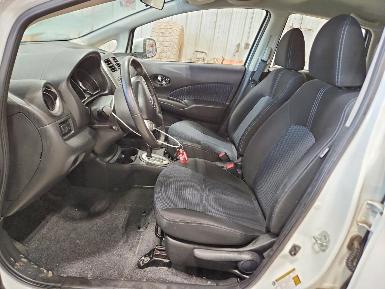 Nissan Versa Sv