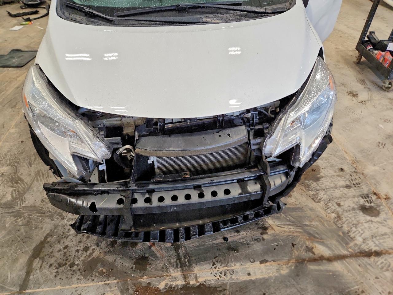 Nissan Versa Sv