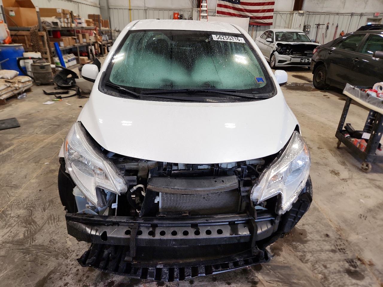 Nissan Versa Sv