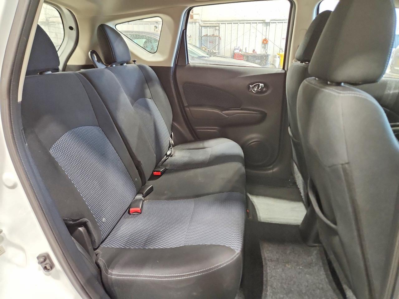 Nissan Versa Sv