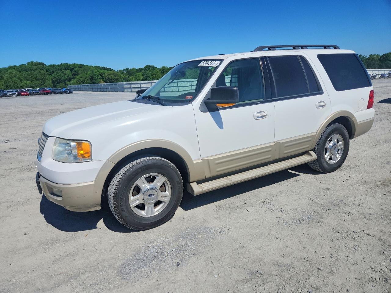 Salvage Ford Expedition Image