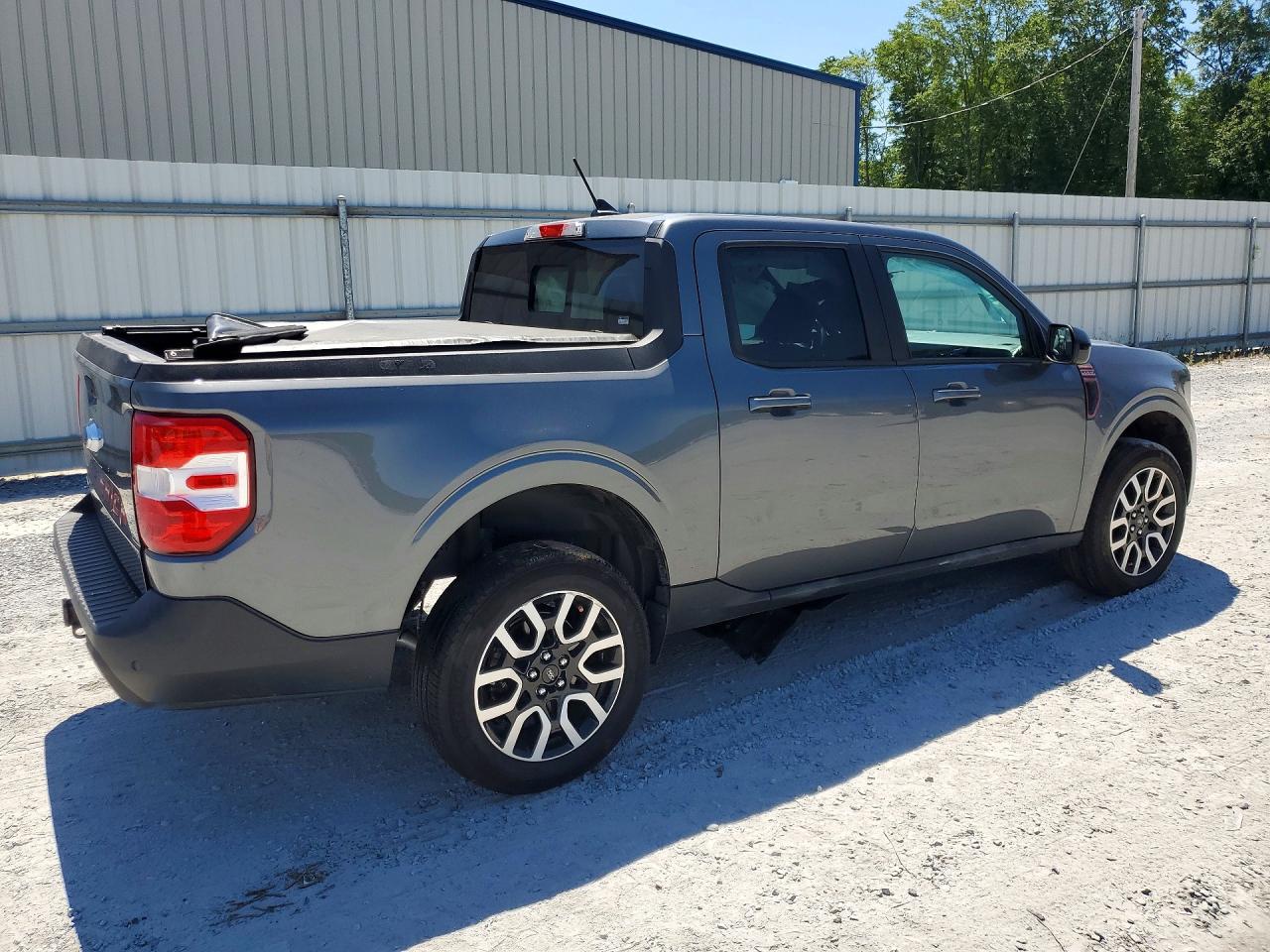 Ford Maverick Lariat