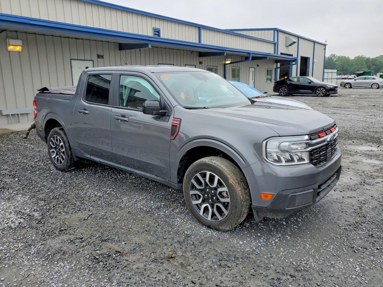Ford Maverick Lariat