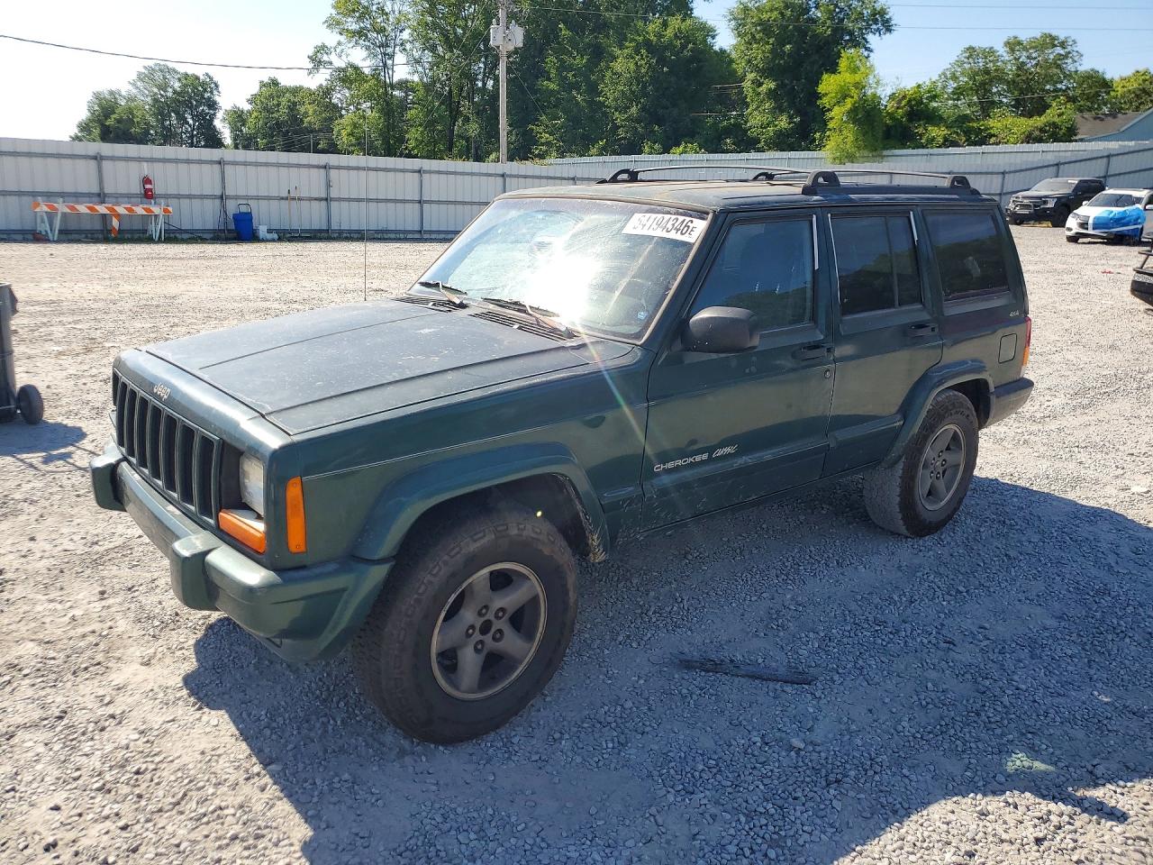 Salvage Jeep Cherokee Image