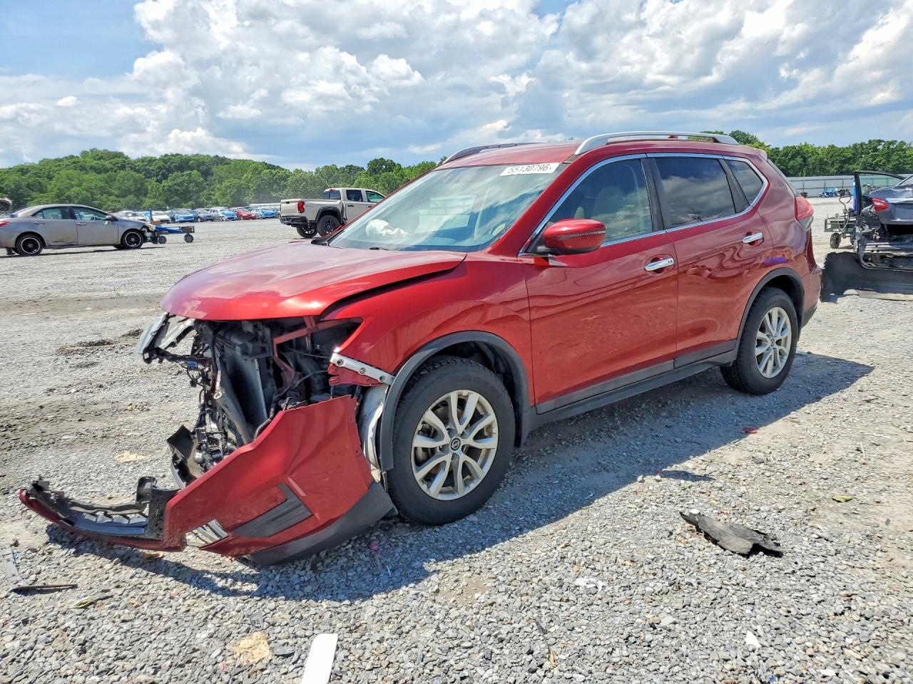 Salvage Nissan Rogue Image