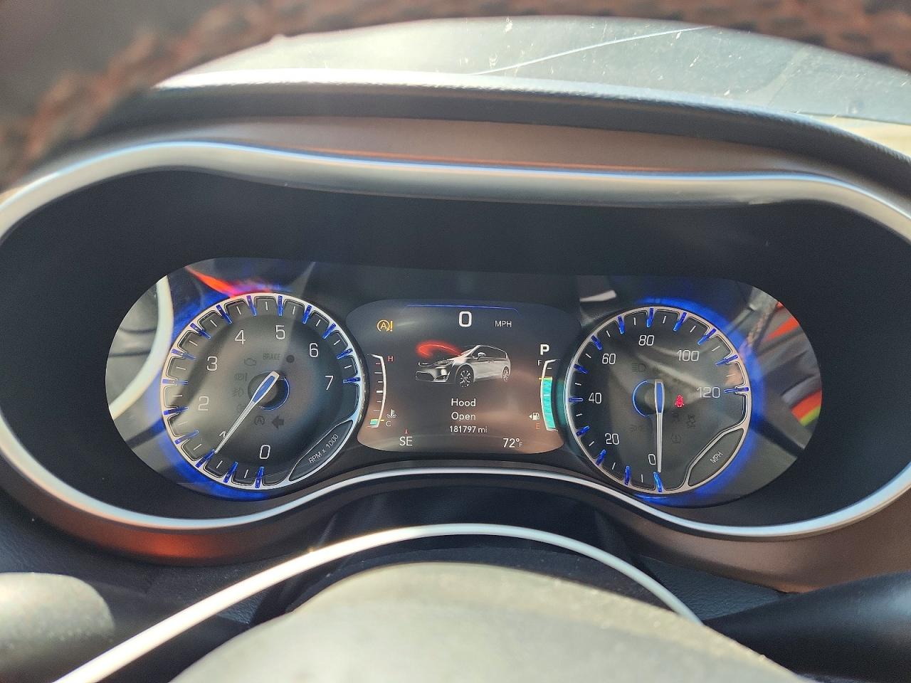 Chrysler Pacifica Touring L Plus