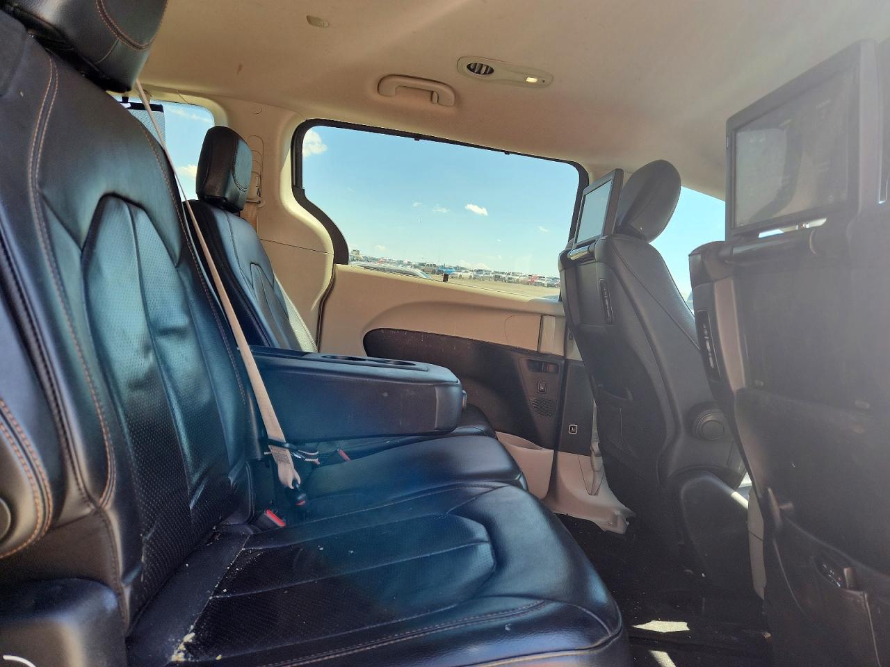 Chrysler Pacifica Touring L Plus