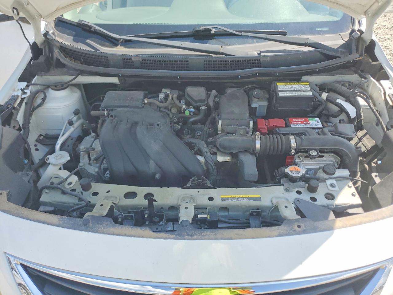 Nissan Versa 1.6 S