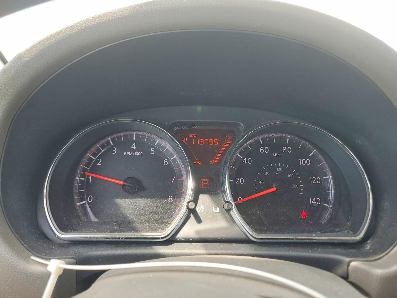 Nissan Versa 1.6 S