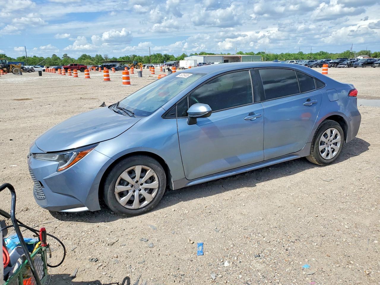 Salvage Toyota Corolla Image