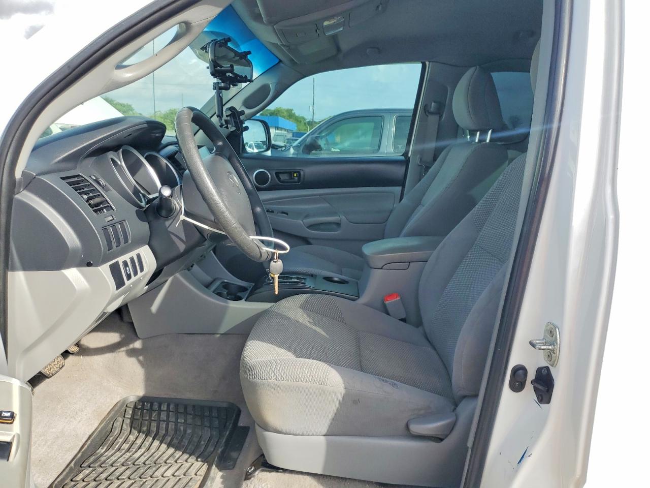 Toyota Tacoma Prerunner Access Cab